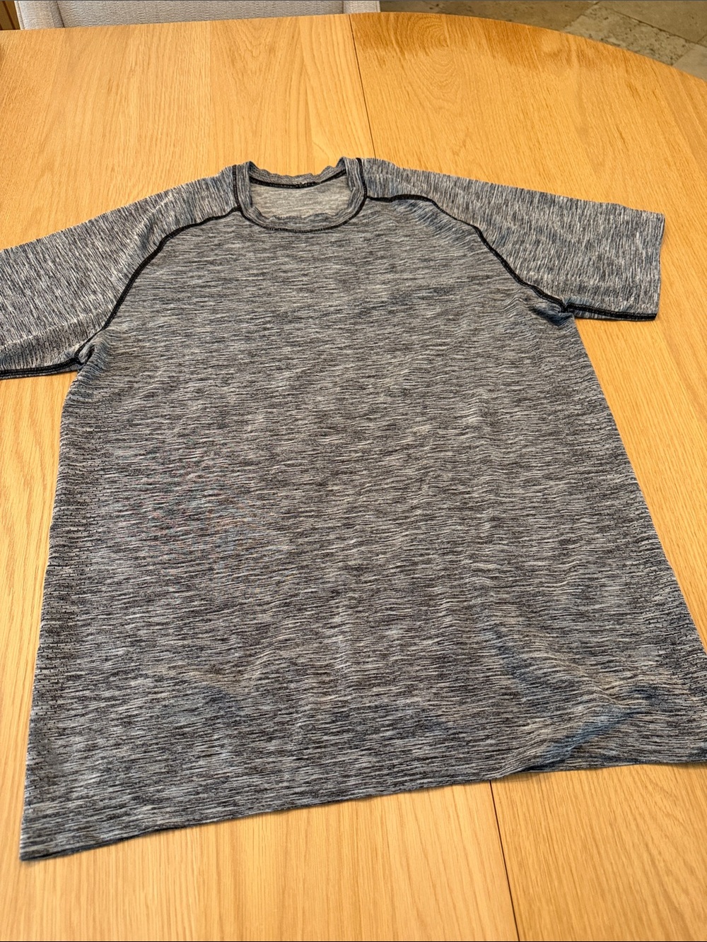 Lululemon men’s size M metal vent tech short sleeve shirt grey